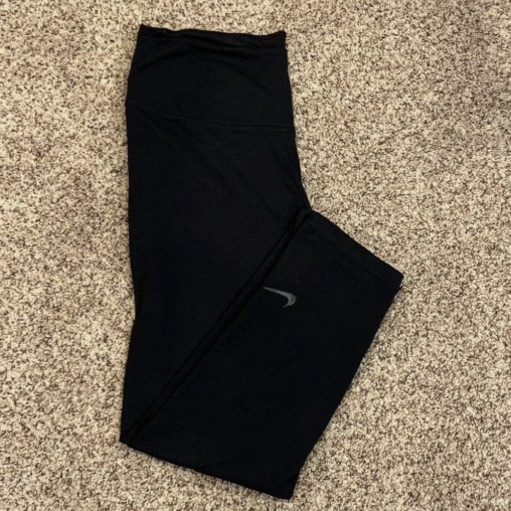 Nike Dri-Fit Cropped Training Leggings